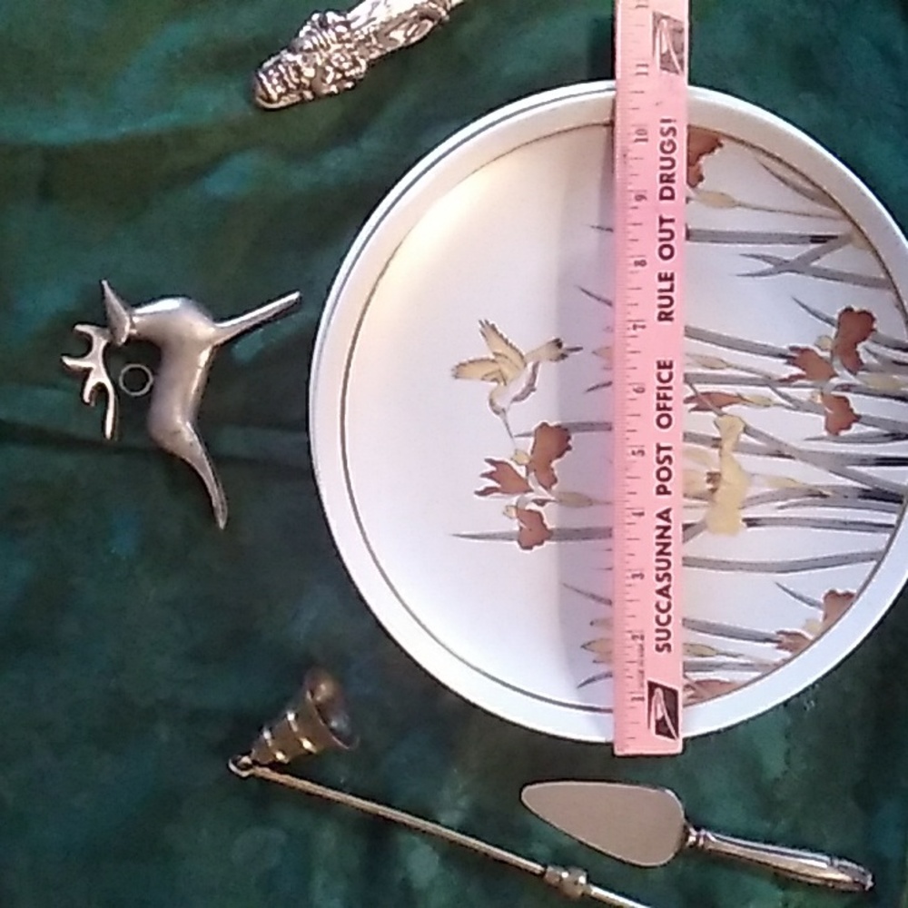 ⁉️⚠️. 🆘   🫣HUMMINGBIRD Plate 1987  10 1/2"